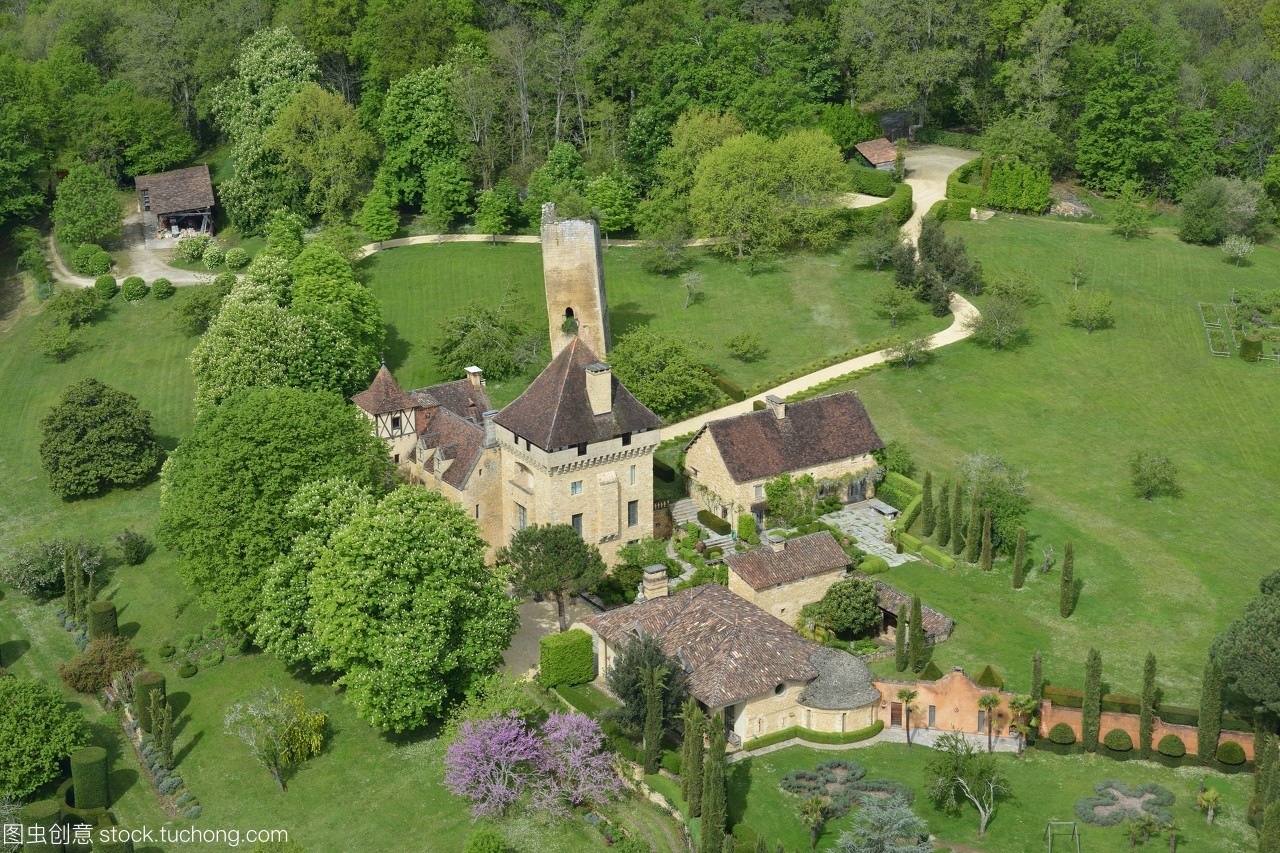 阿基坦的瑰宝 多尔多涅河畔的佩里戈尔与韦泽尔谷世界遗产之旅